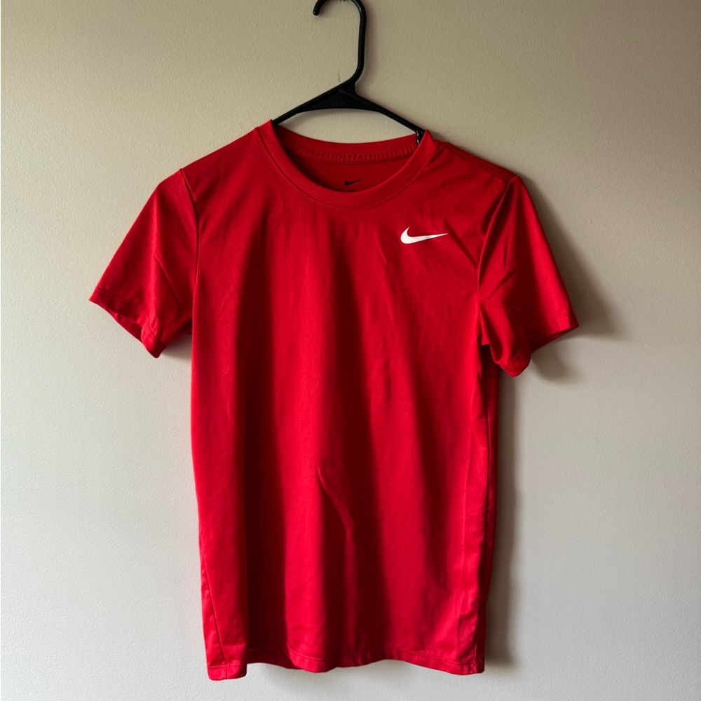 Nike Red Short Sleeve Tee Vibrant Athletic Design